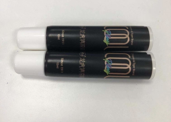 12ml เส้นผ่านศูนย์กลาง 19 มม. Summer Menthol Cream Lami Tubes พร้อมลิปสติ๊กไหล่